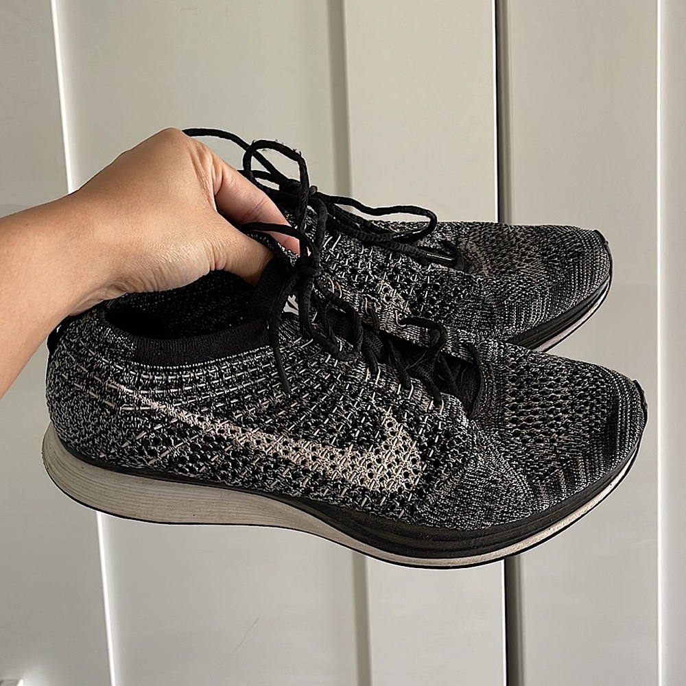 Nike Flyknit Racer Oreo 2.0
